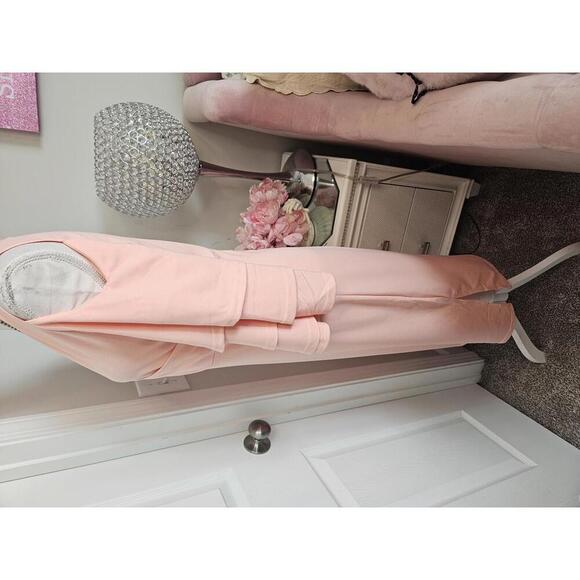 Metamorphosis Girl Wrap Dress with Flounce Sleeves - Picture 2 of 9